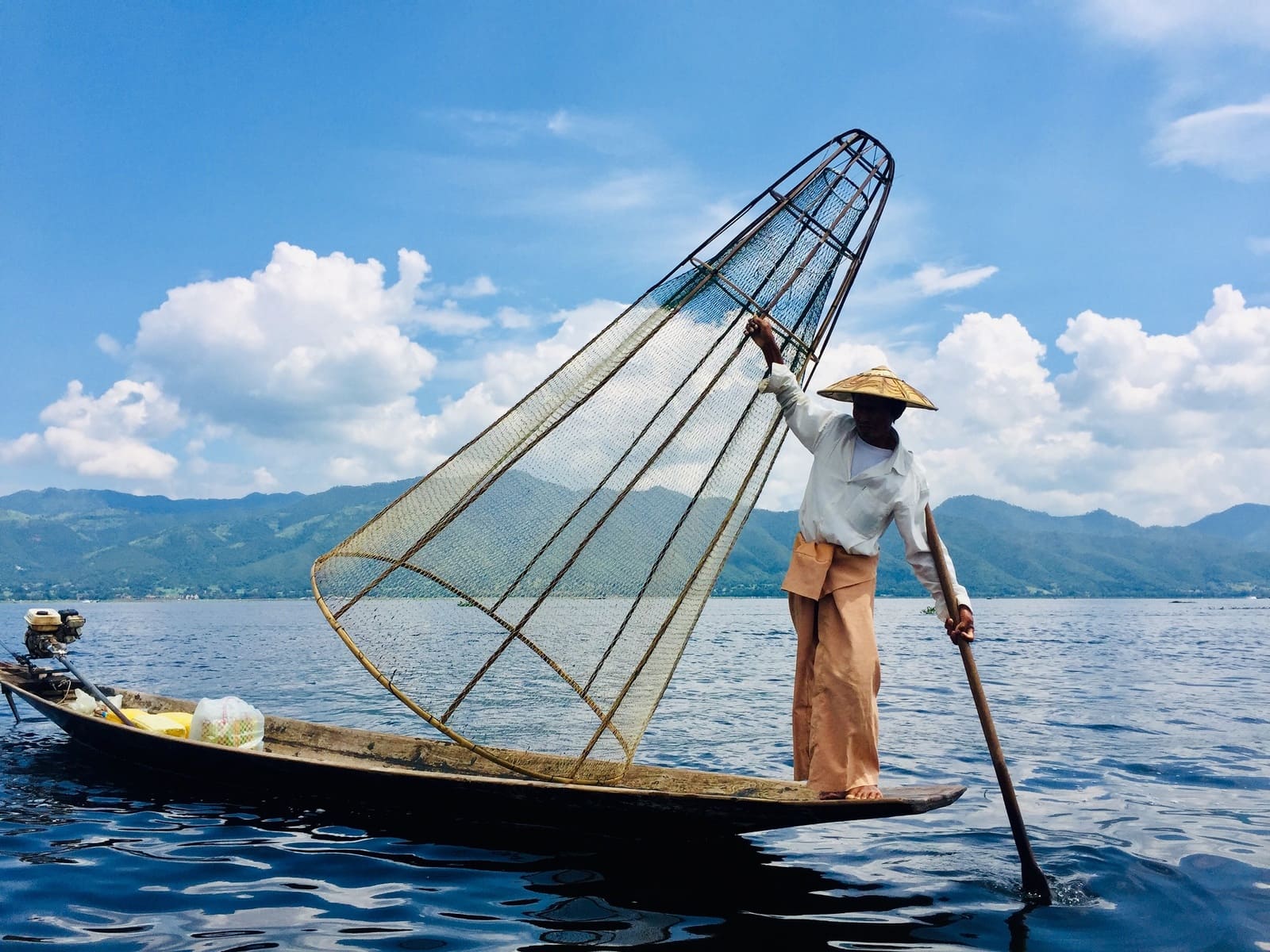 Lago Inle pescatore